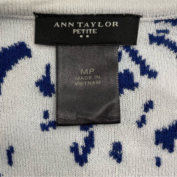 Ann Taylor Petite Floral Knit Dress - Picture 10 of 11